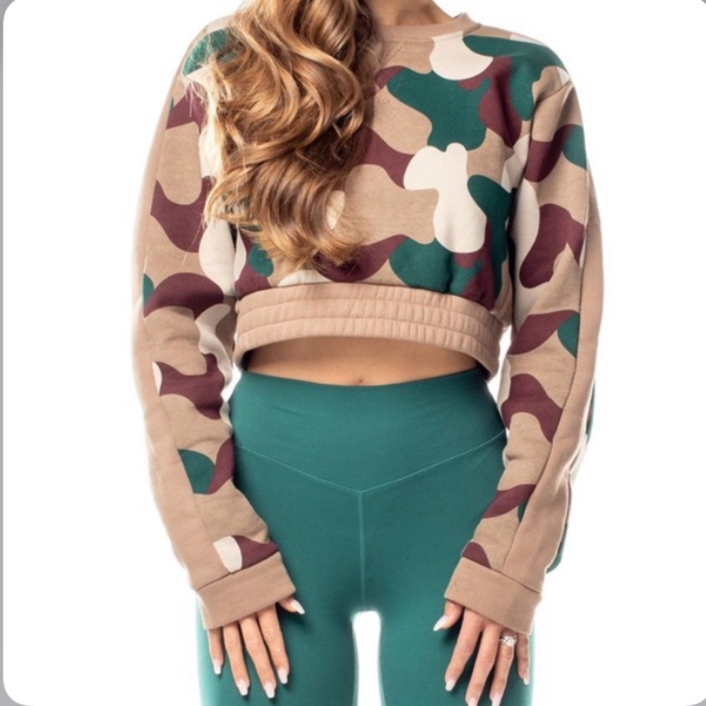 Balance Athletica outlander camo sweatshirt
